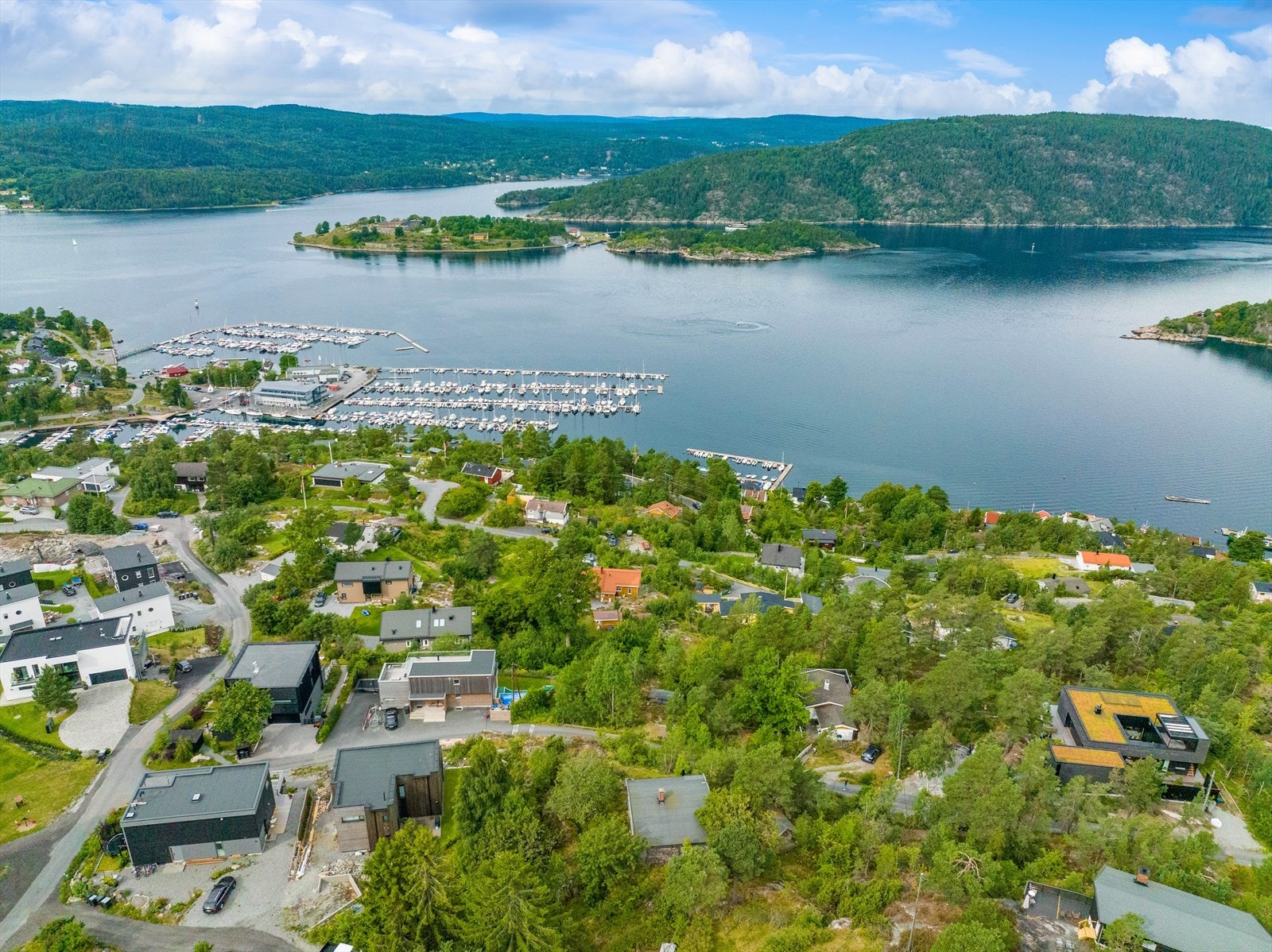 DNB Eiendom v/Joachim Norum Larsen (414 65 594) ønsker velkommen til Glosliveien 3! Galleribilde