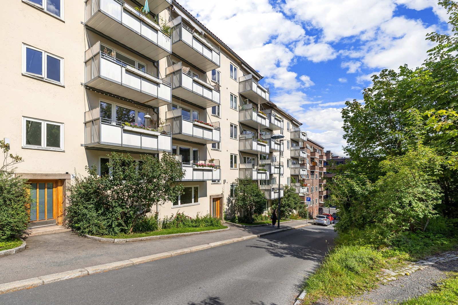 Svært sentral og attraktiv beliggenhet på St. Hanshaugen som er et praktisk knutepunkt uansett hvor du skal i byen. Galleribilde