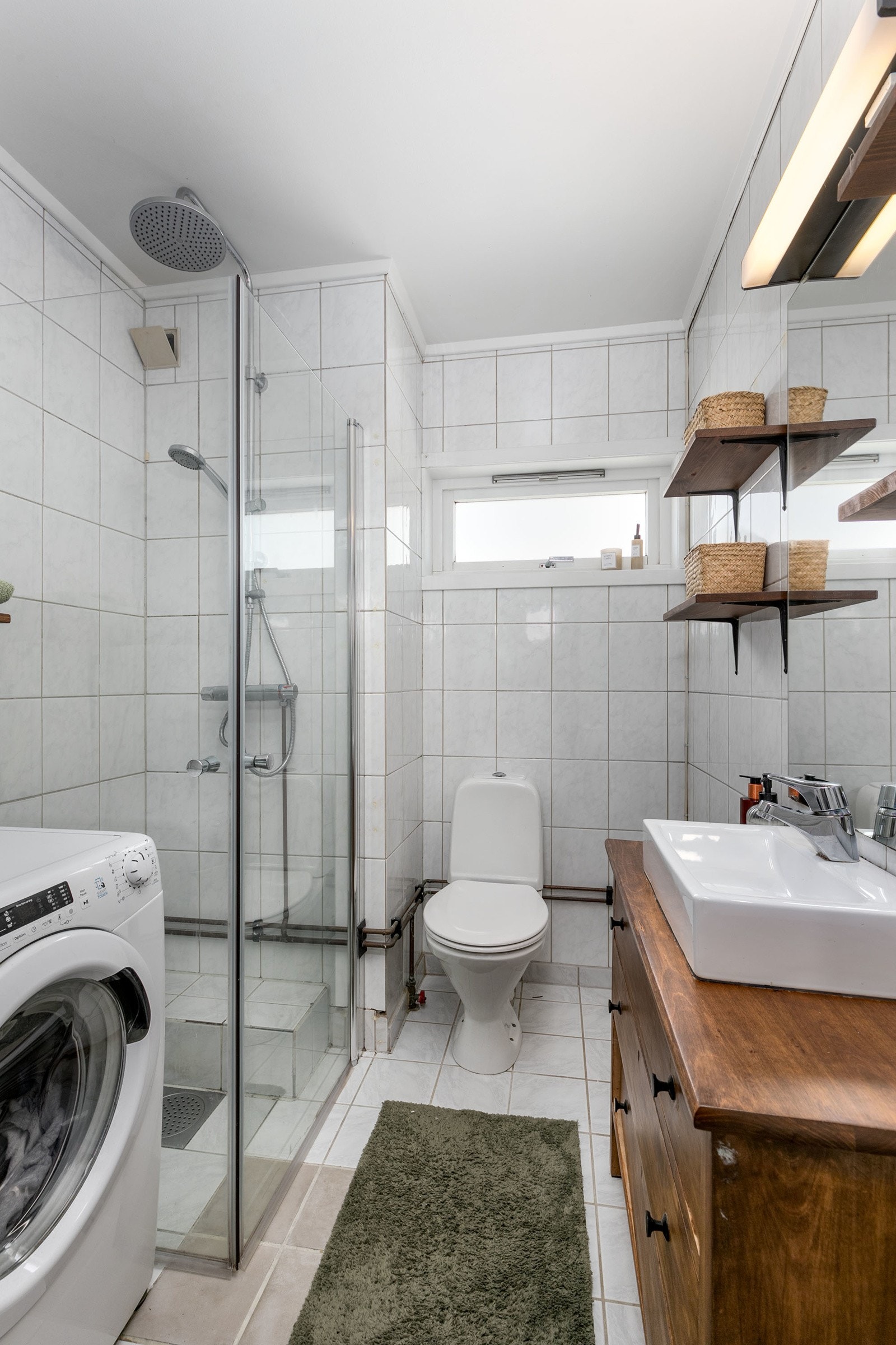 Utbedringskostnad anslått av takstmann: kr. 100.000 - 300.000,-. Galleribilde