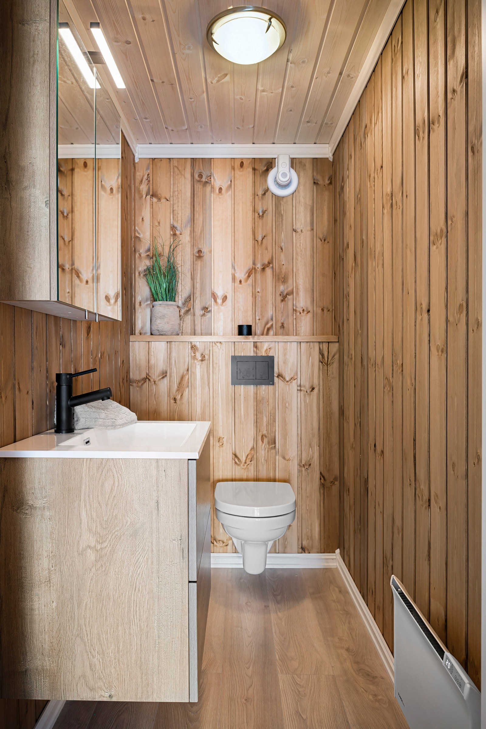 Ekstra wc/vask i 1. etg. Alltid godt med 2 toaletter på en hytte Galleribilde