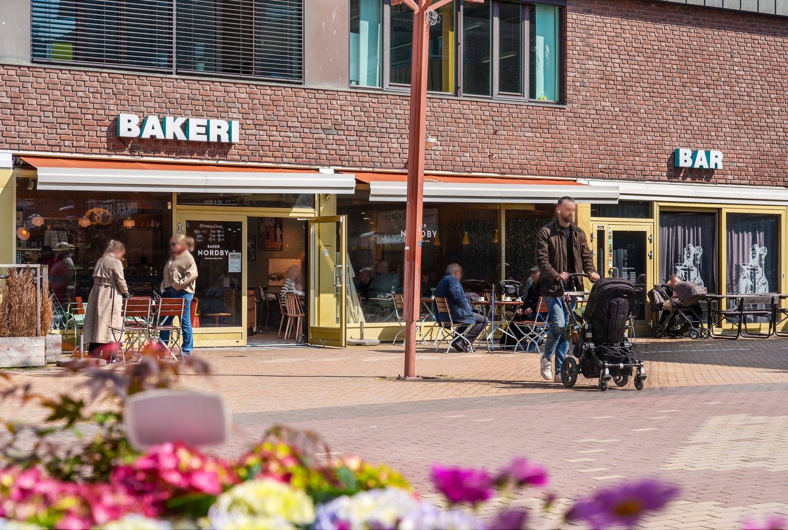 Nærområde - Tøyen Torg. Galleribilde
