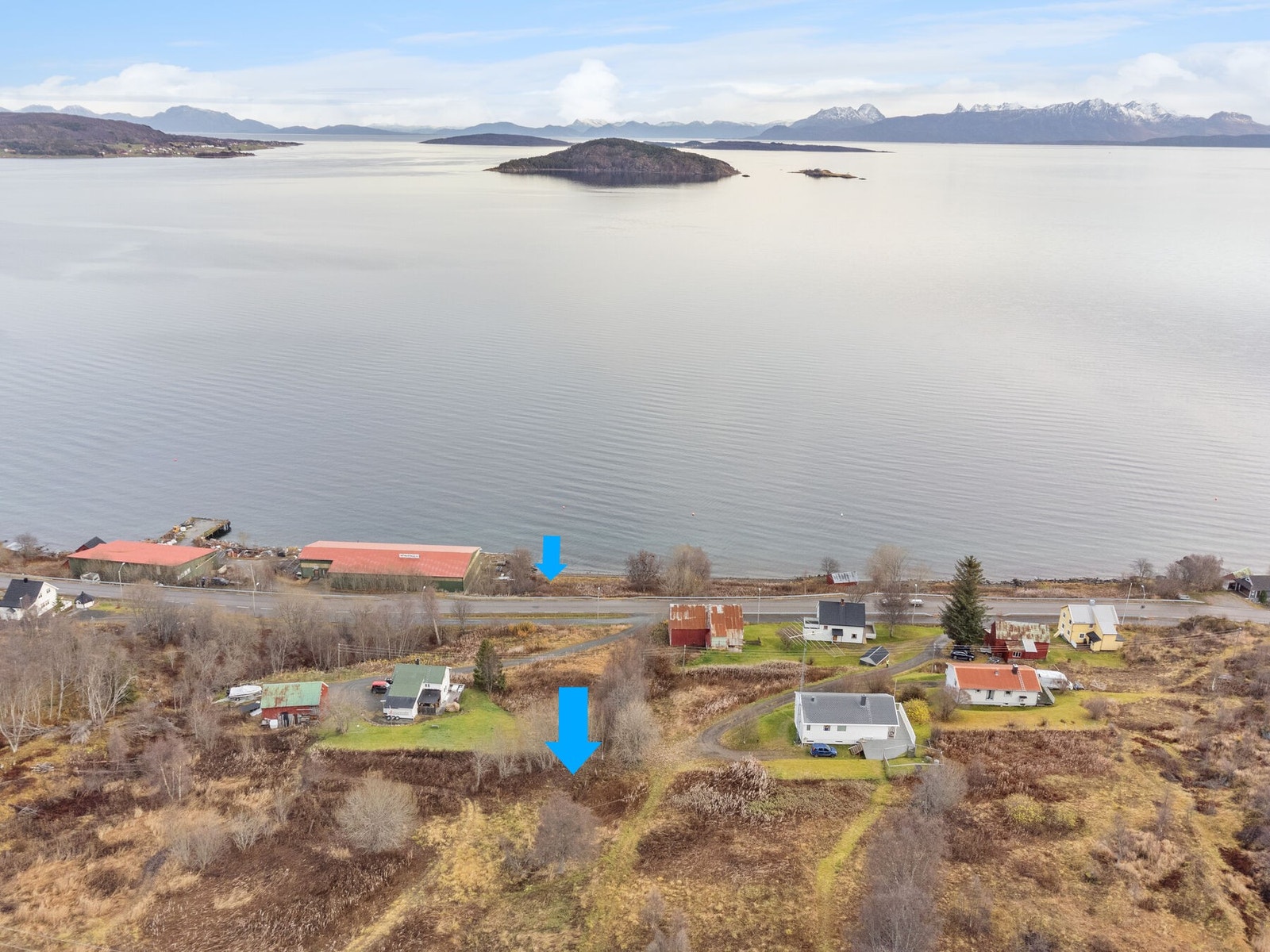 EiendomsMegler 1 v/ Bente Norhild Larsen har gleden av å presentere en stor og spennende tomt med muligheter Galleribilde