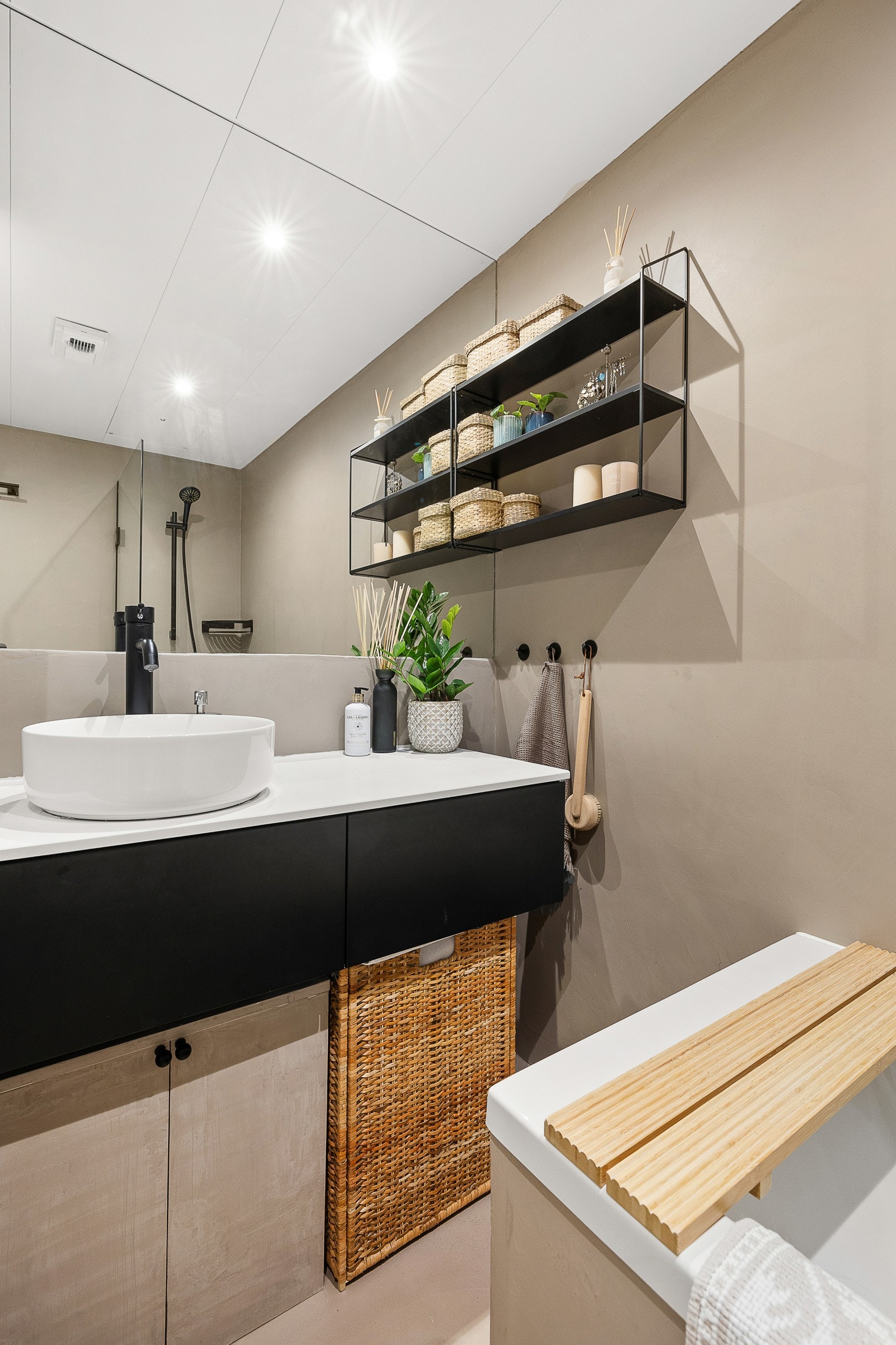 Varmekabler i gulvet. Galleribilde