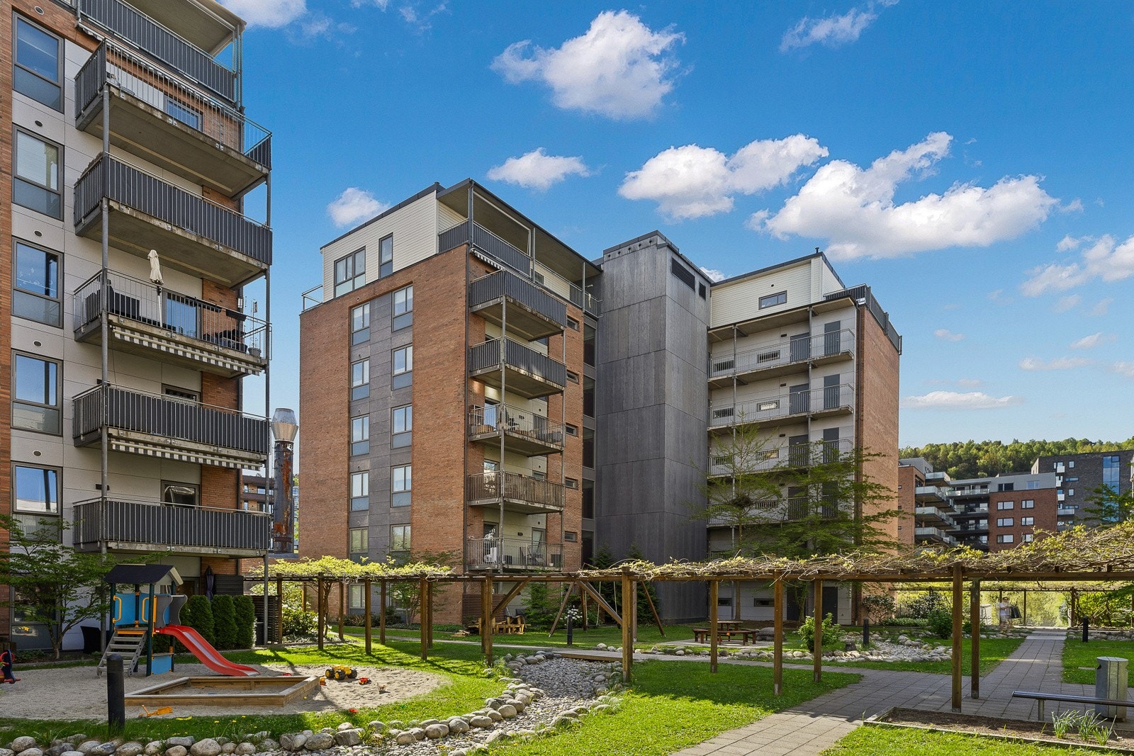 Borettslaget består av 161 andelsleiligheter. Galleribilde