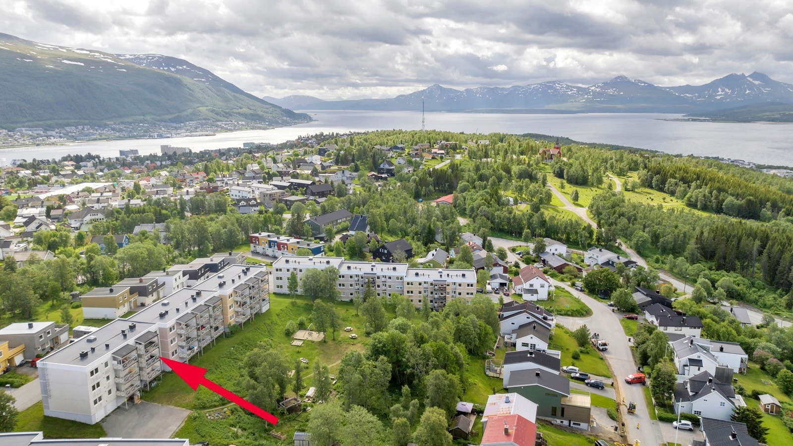 Flyfoto over sør-Tromsøya Galleribilde