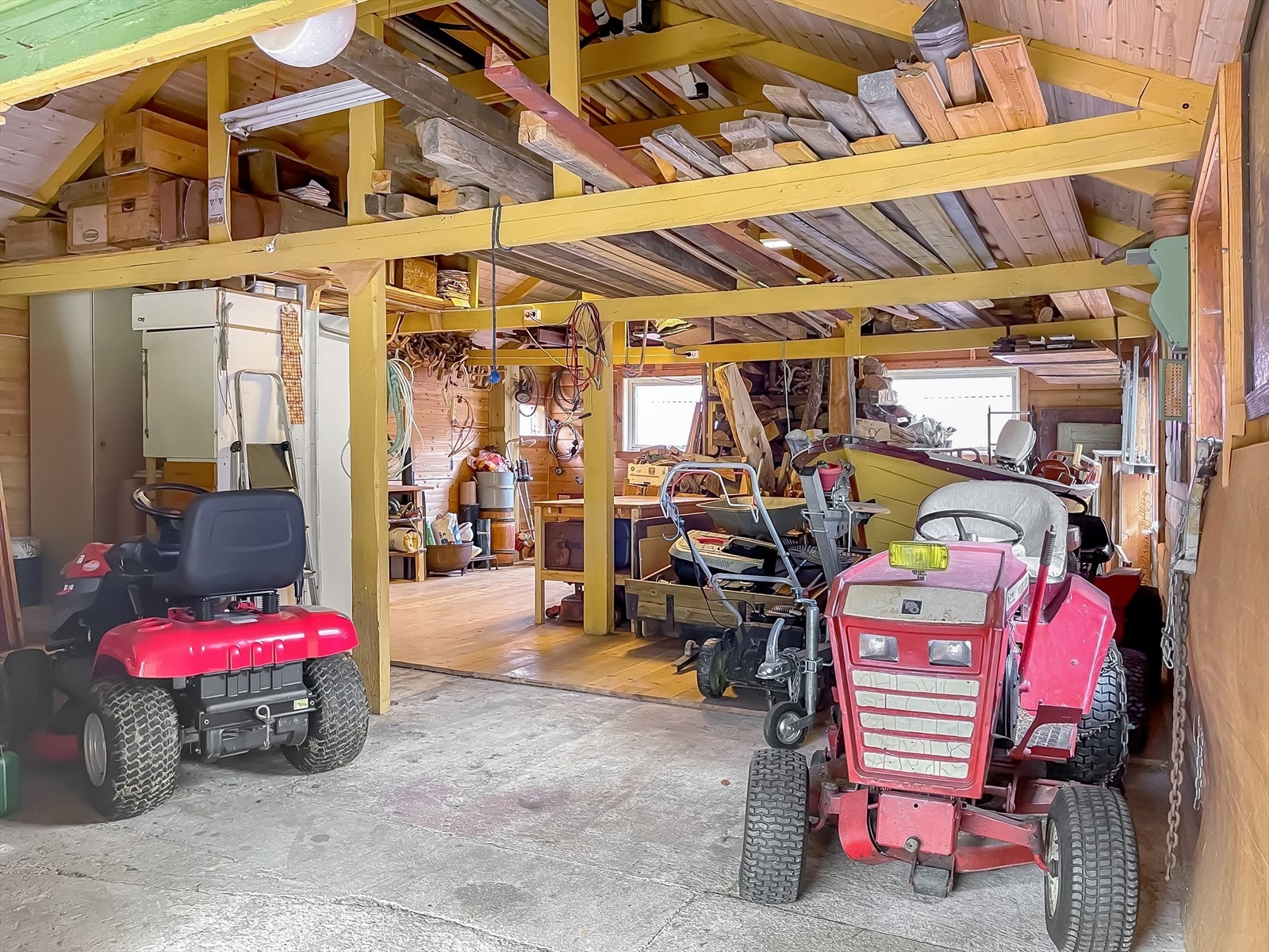 Garasje/verksted i løe Galleribilde