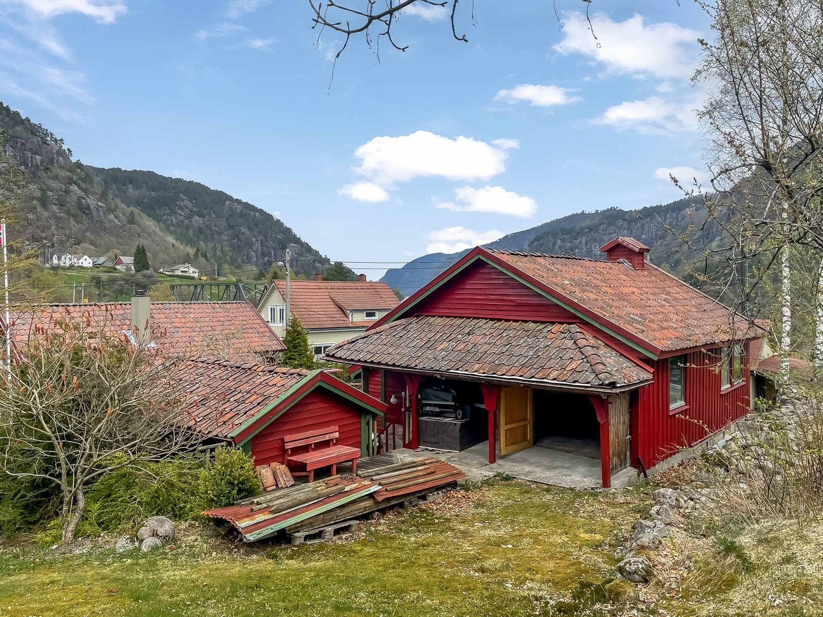 Garasje/verksted i løe Galleribilde