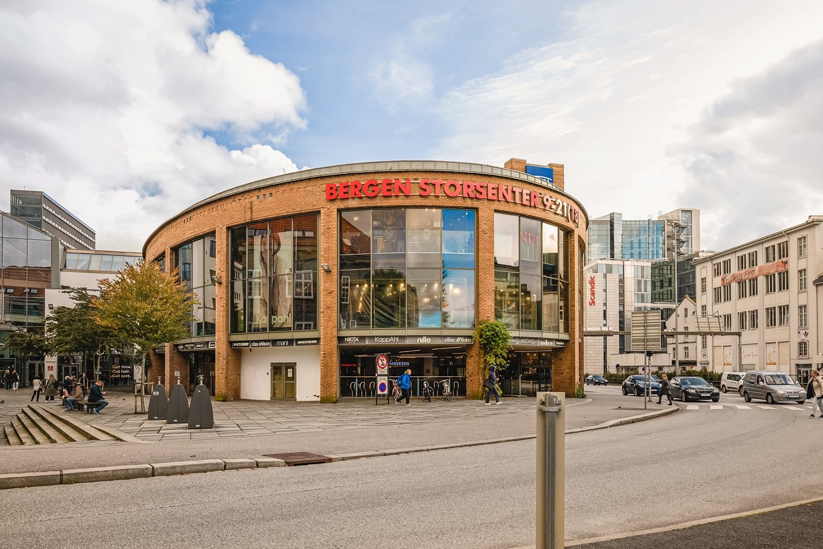 Bergen Storsenter og alle byens øvrige service- og shoppingtilbud ligger også i umiddelbar nærhet. Galleribilde