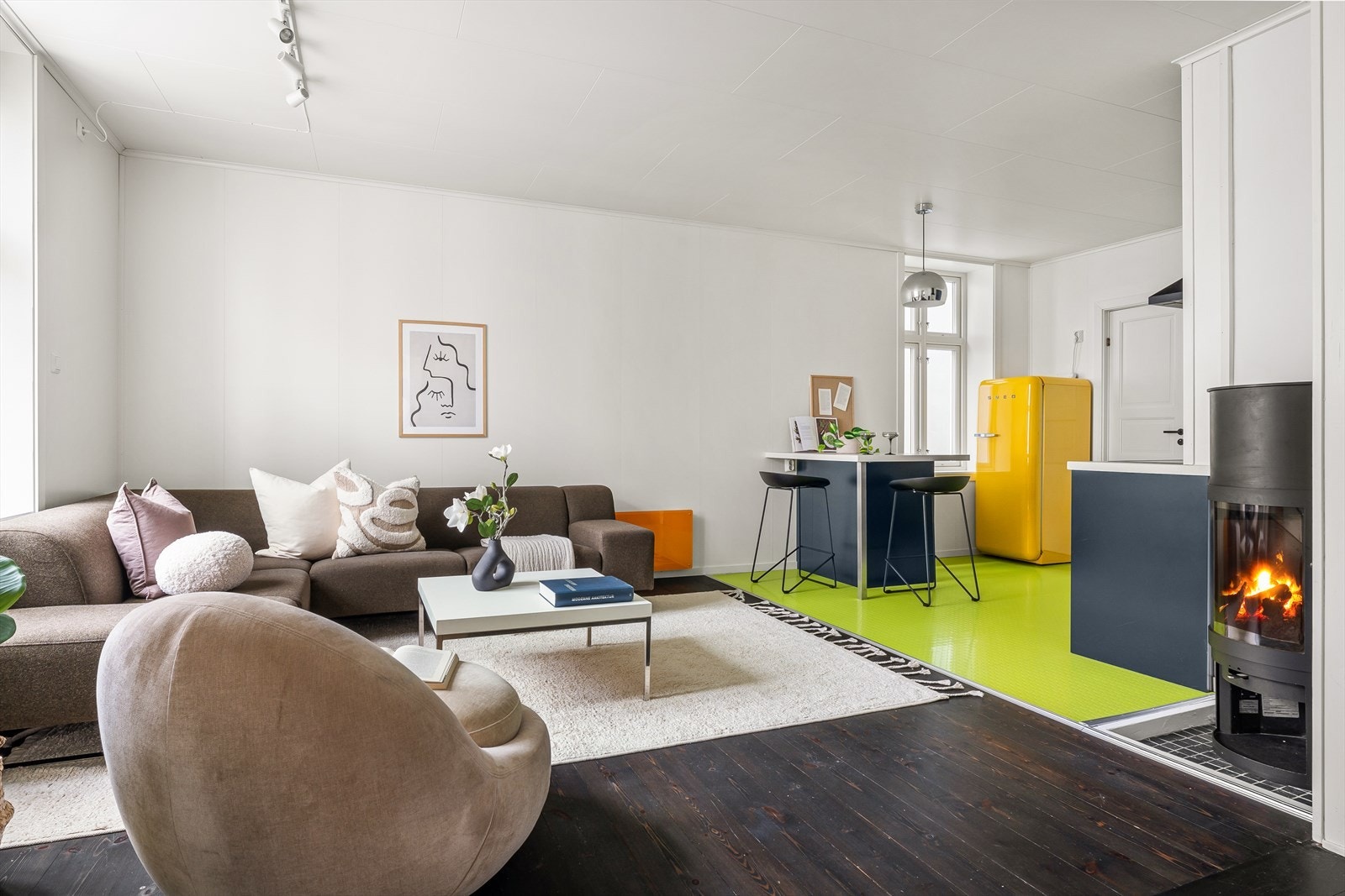 Stue/kjøkken. Galleribilde