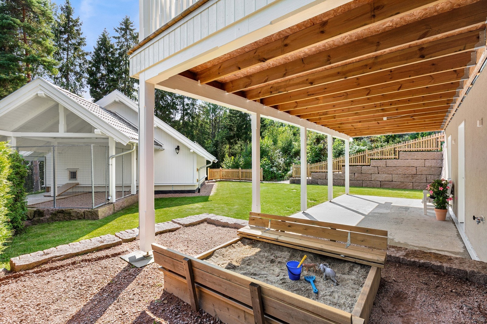 Koselig uteplass Galleribilde