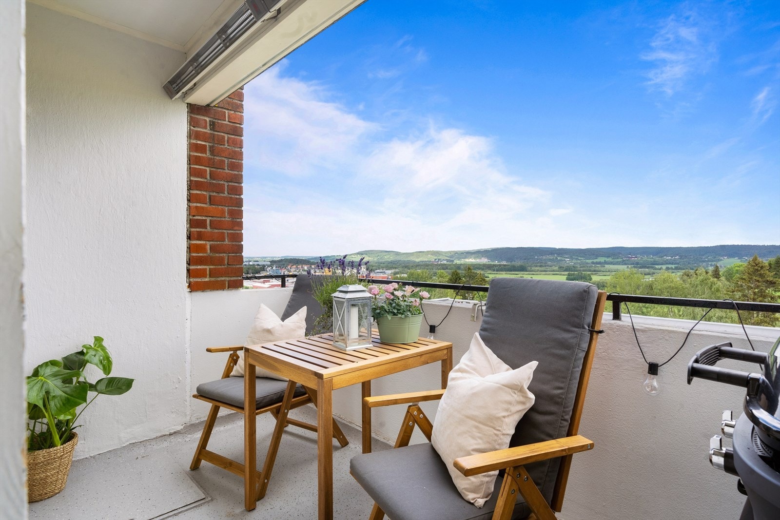 Balkongen er svært usjenert. Galleribilde