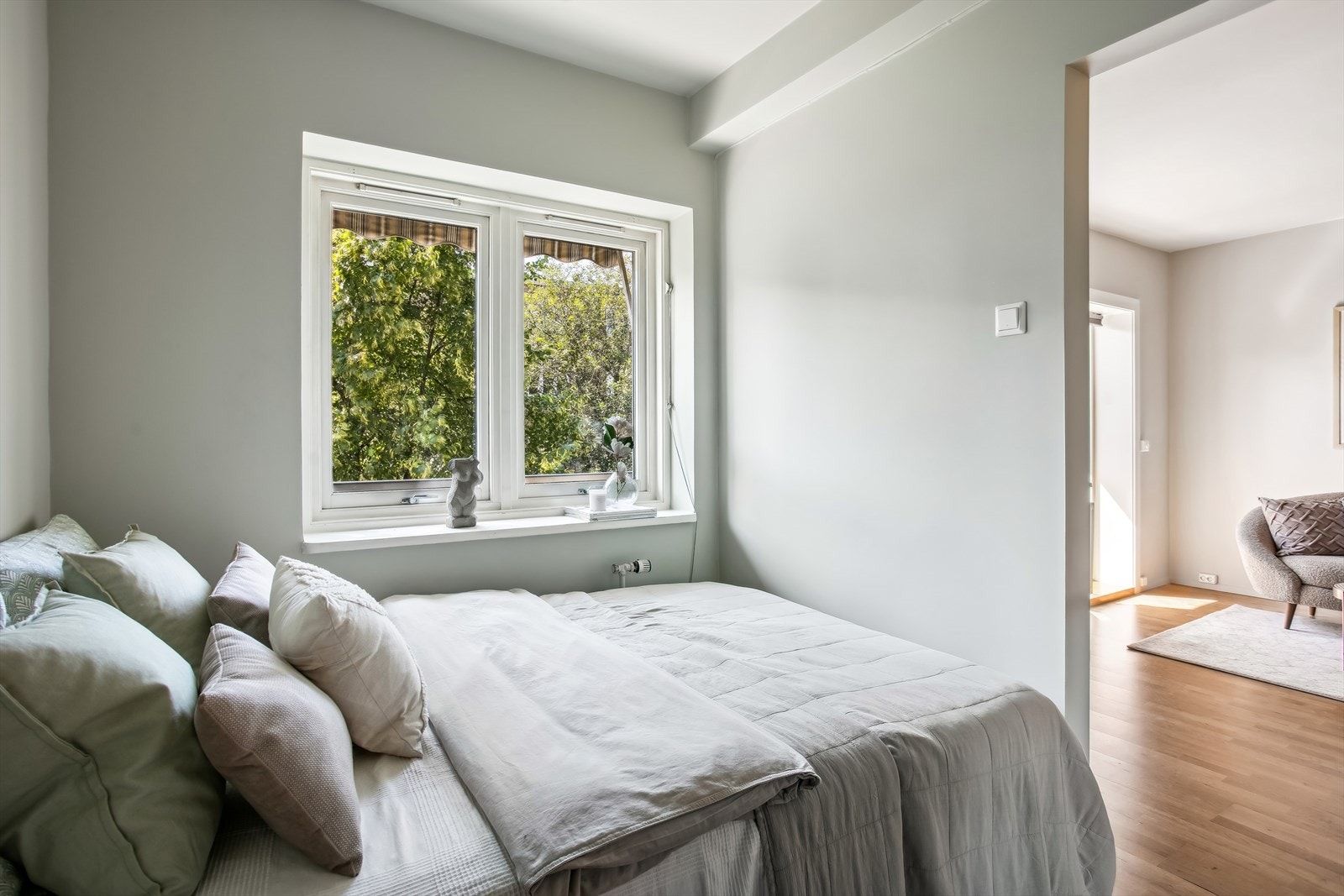 På soverommet får du plass til seng og nattbord. Galleribilde