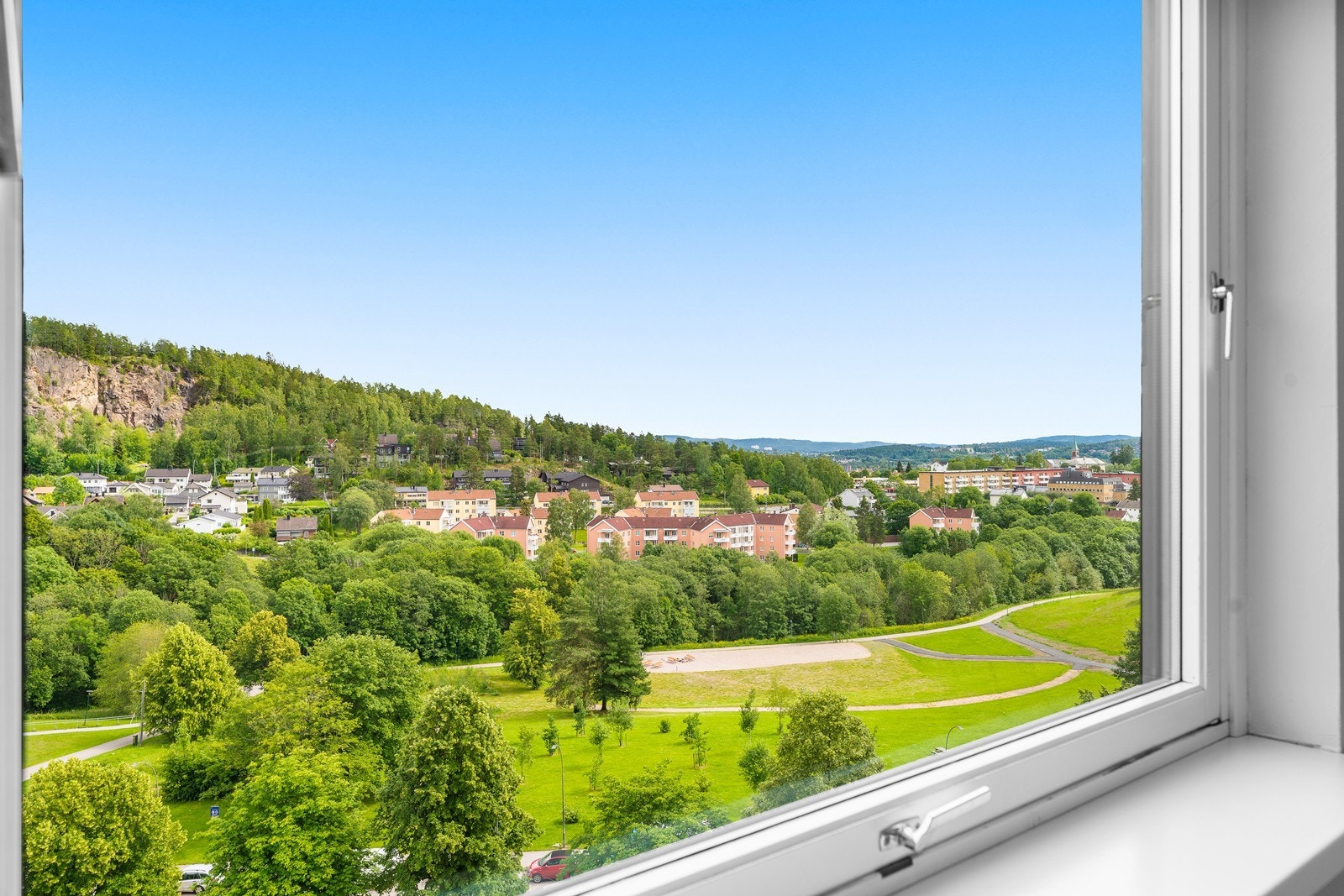 Flott utsikt over nærområdet på Ammerud. Galleribilde