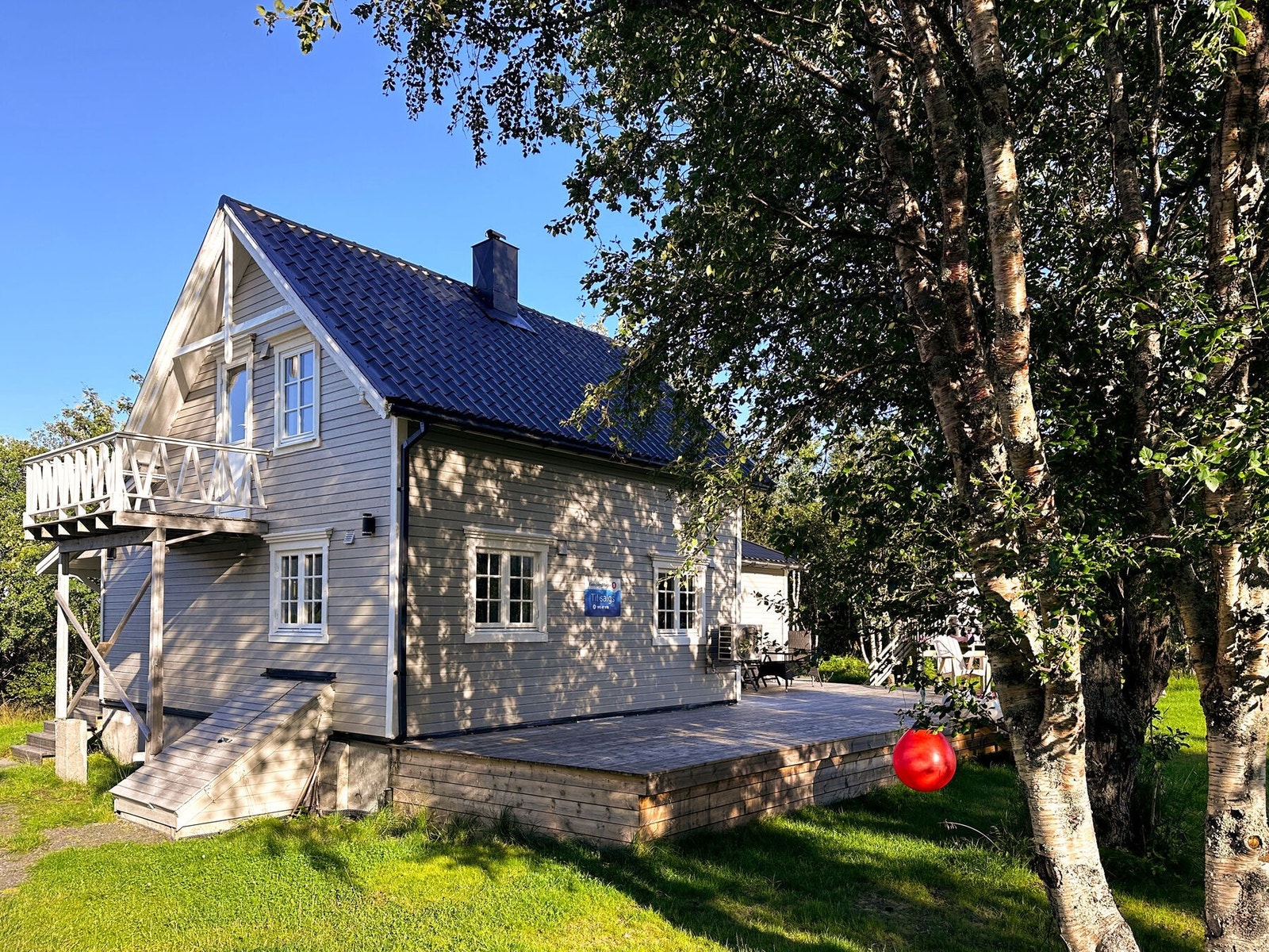 Velkommen til Skjoldehamnveien 289, en særdeles koselig og velutstyrt modernisert fritidsbolig. Galleribilde