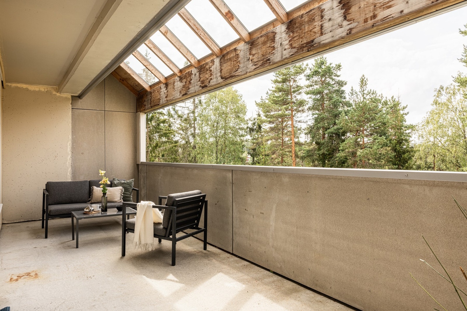 Veranda på hele 16 kvm med gode solforhold. Galleribilde