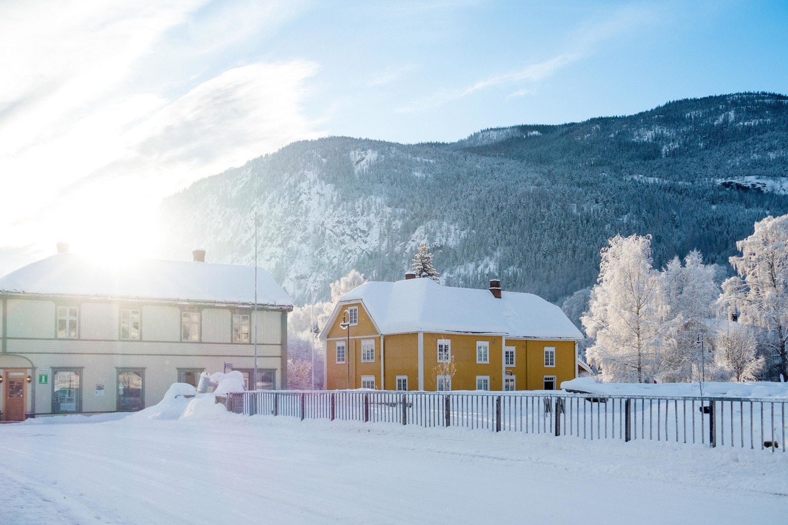 Gamle Nes i vinterdrakt. Foto Lars Storheim Galleribilde