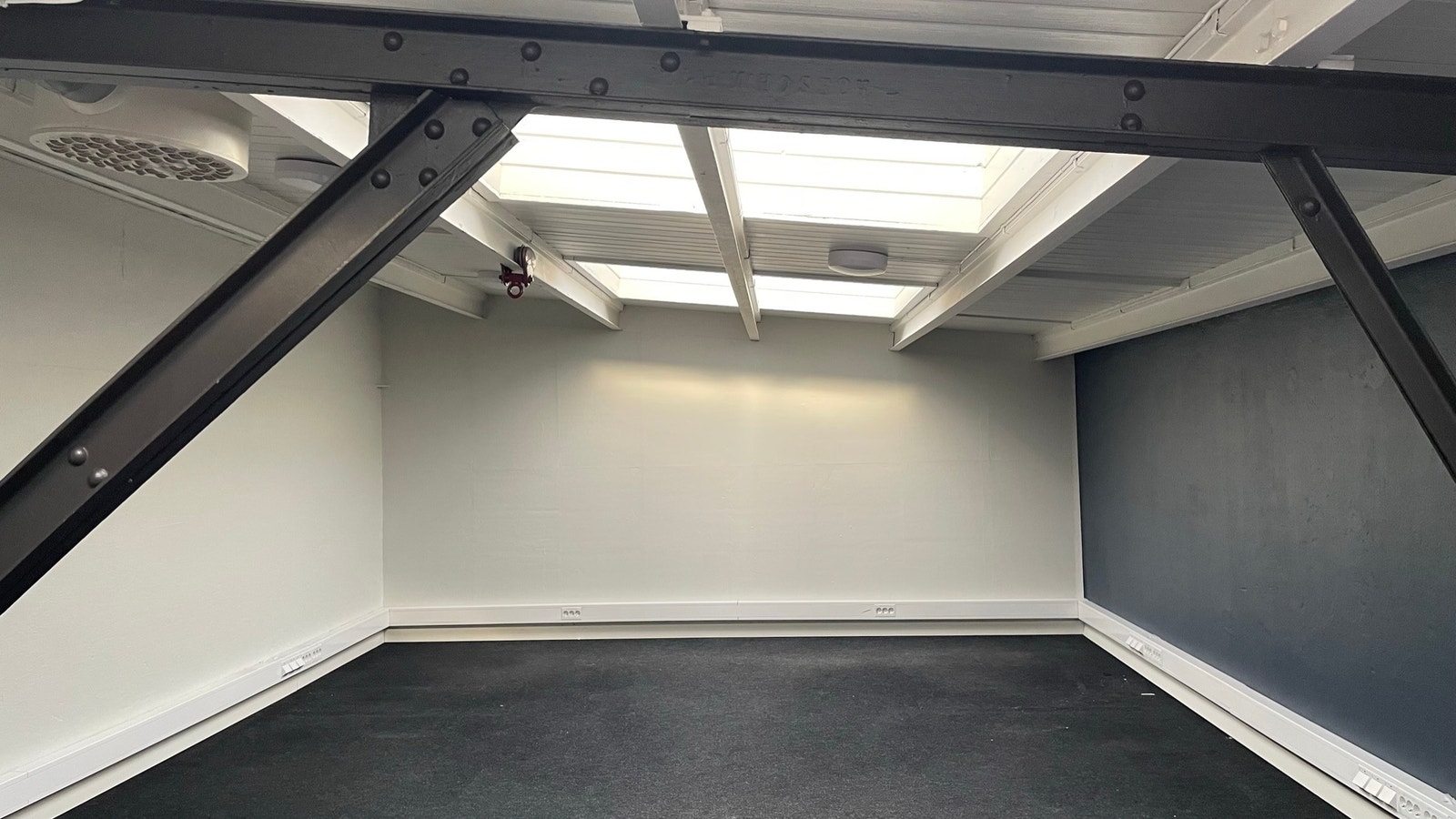 Loftsrom Galleribilde