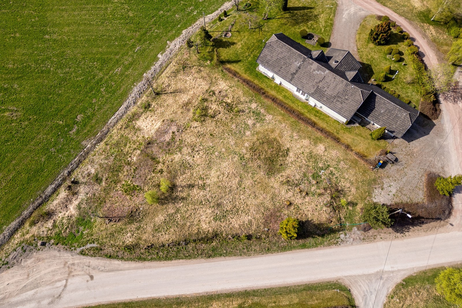 Tidligere eier fikk i 2020 dispensasjon fra LNF-formål til boligformål. Galleribilde