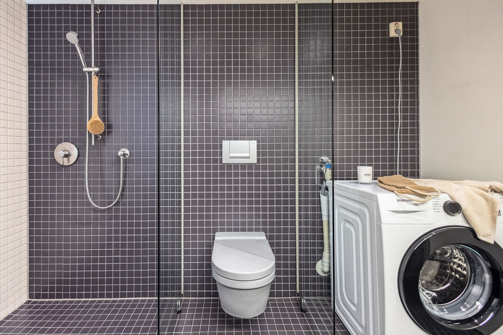 Det er i tillegg opplegg for vaskemaskin på badet. Galleribilde