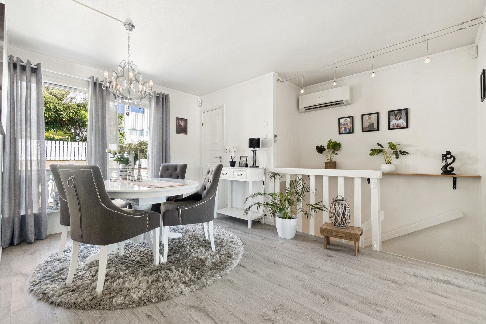 Varmepumpe installert i trappeoppgang. Galleribilde