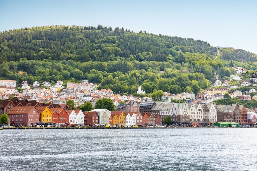 Bryggen en kort gåtur unna. Galleribilde