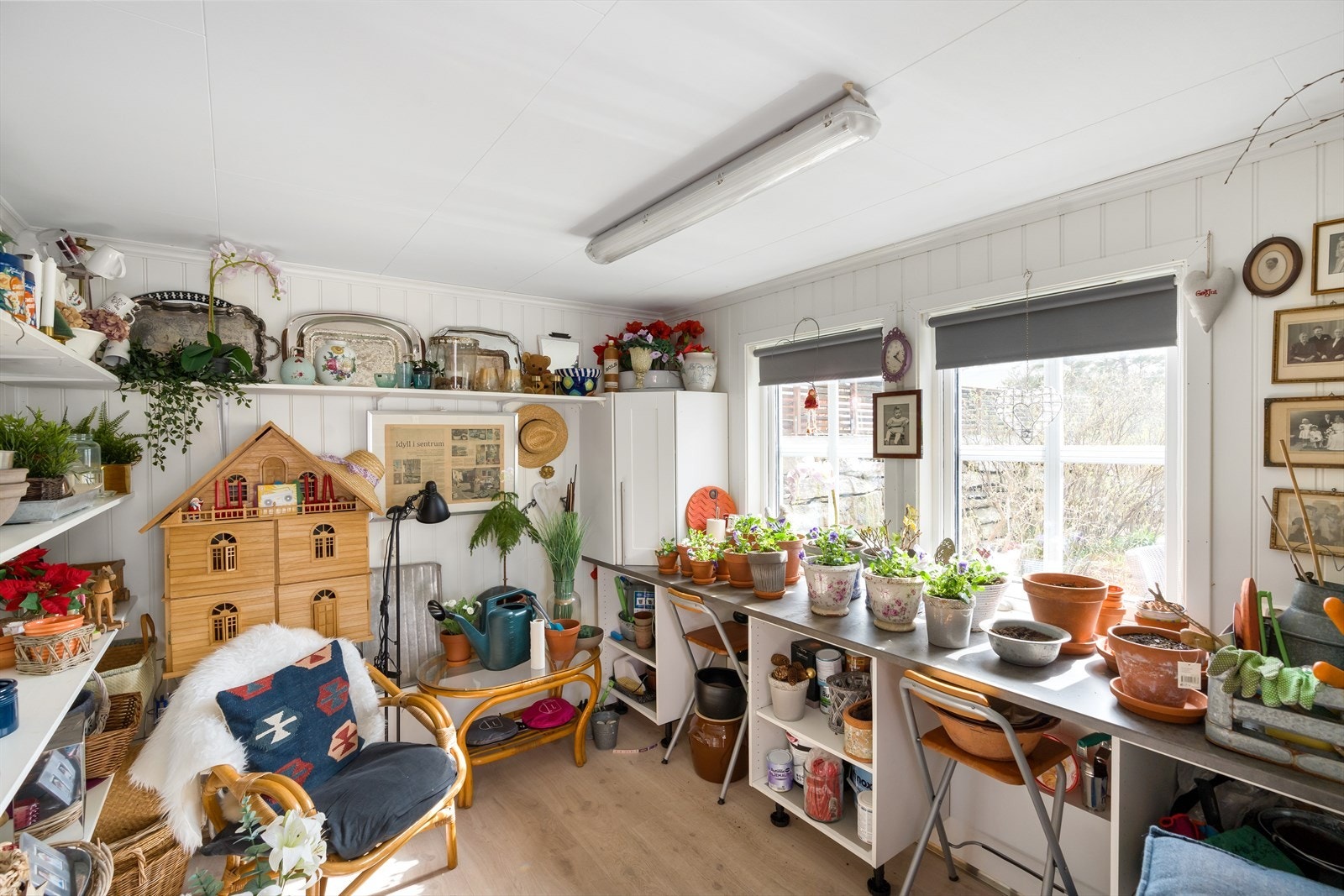 Uthus/bod Galleribilde