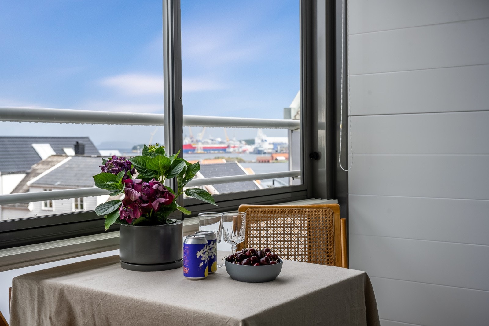 Her kan man sitte og nyte utsikten. Galleribilde