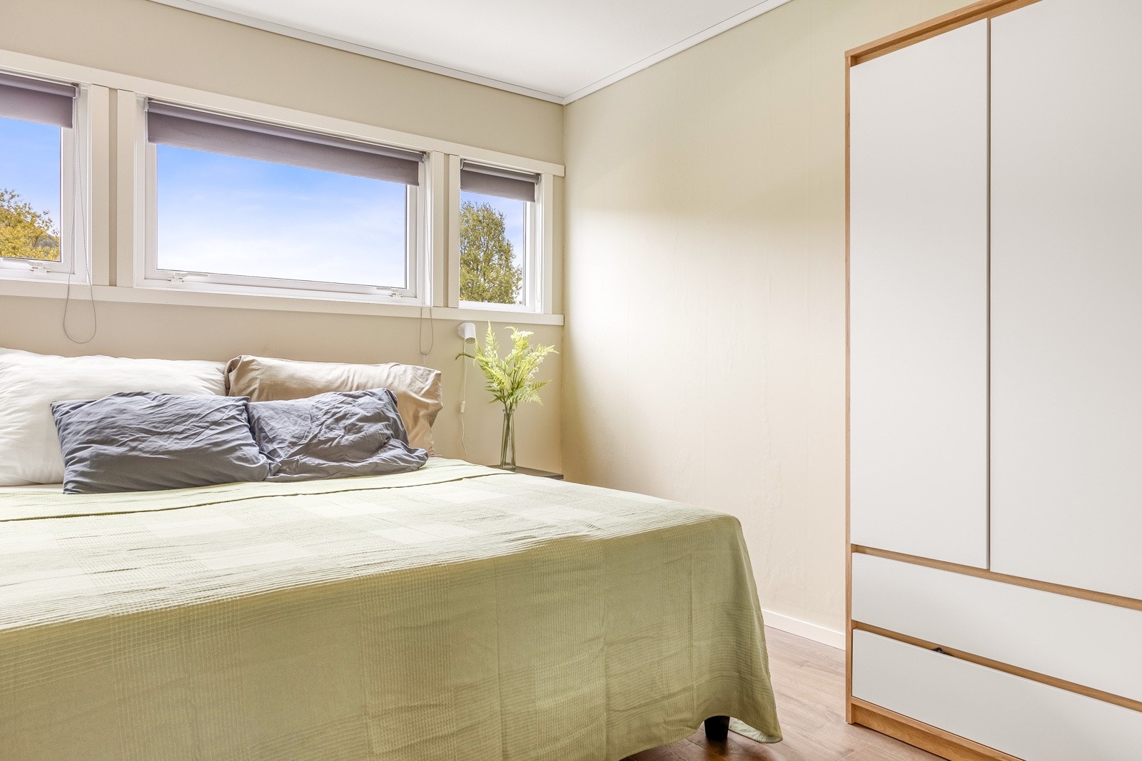 Soverommene er målt til hhv. 11,5 og 11,4 kvm. Galleribilde