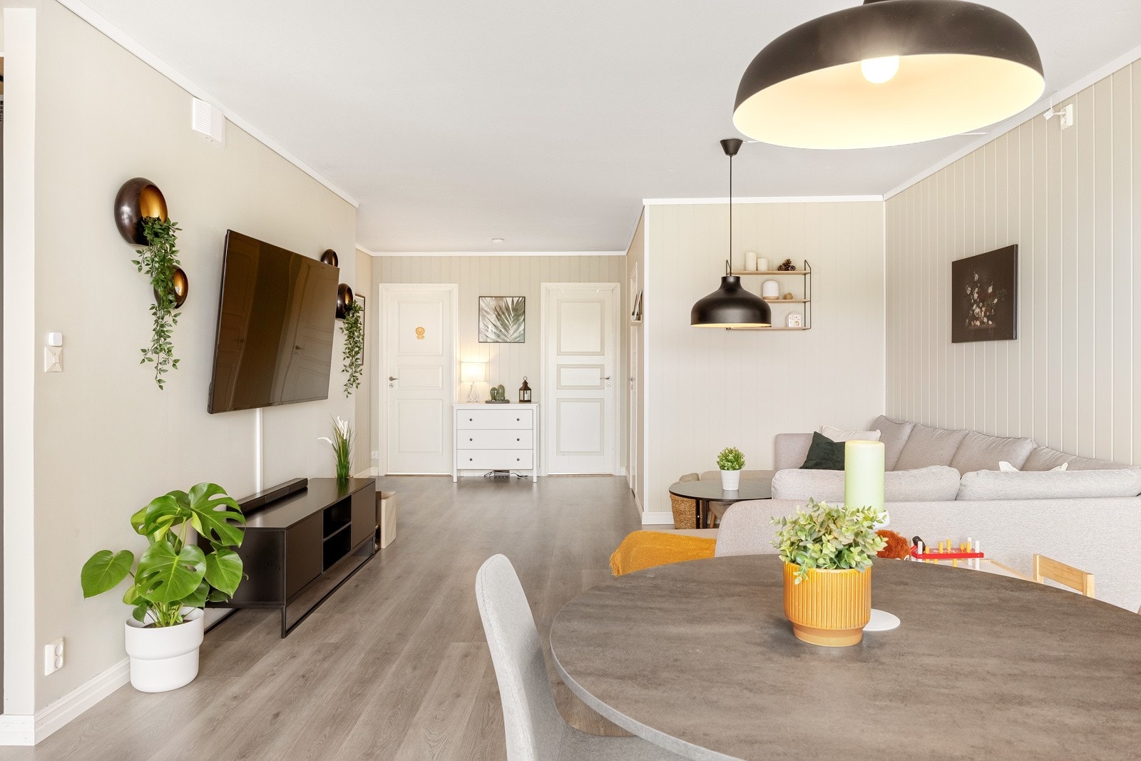 Overflatene er malt i 2023! Galleribilde