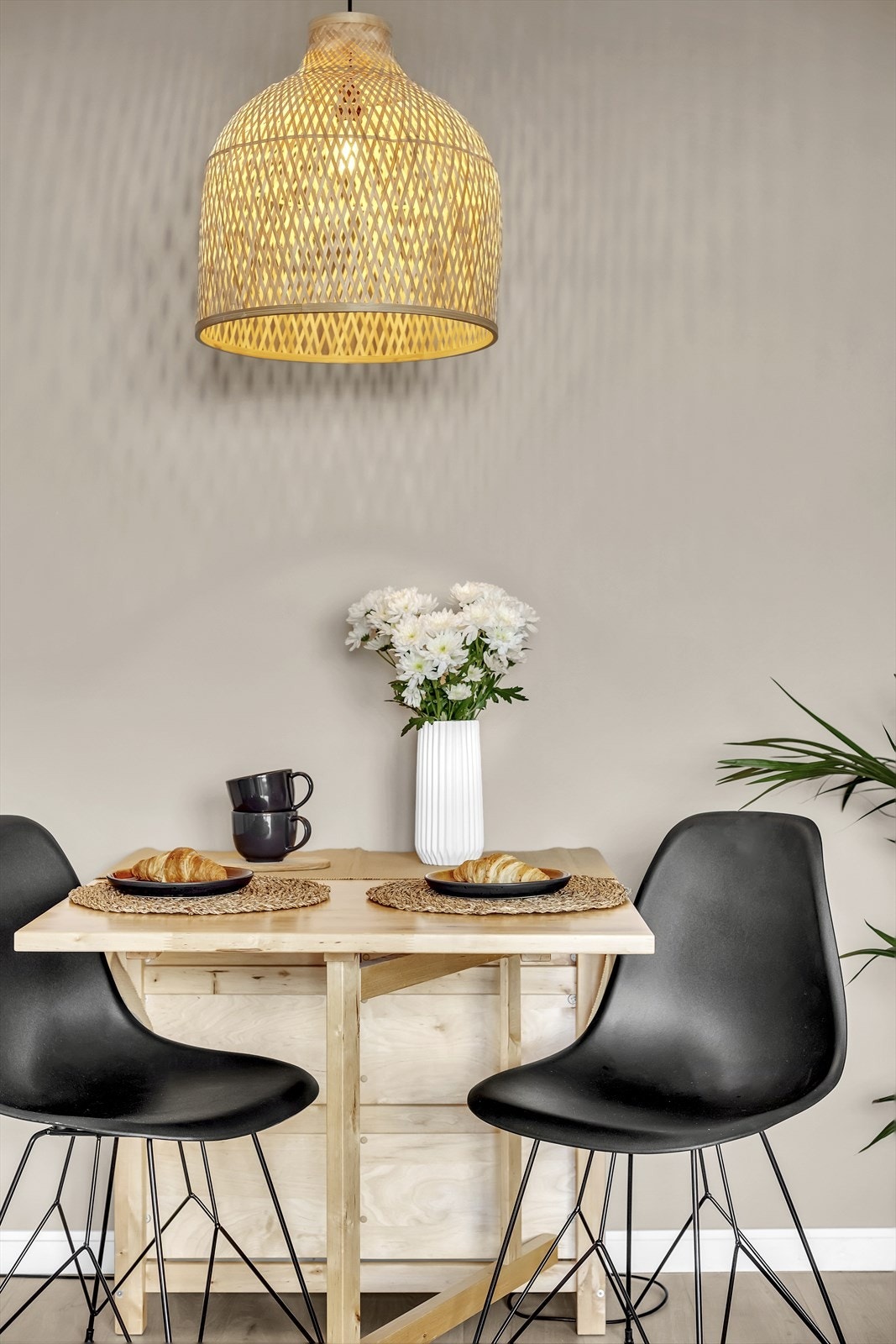 Varmtvann og fyring er inkludert i felleskostnader. Galleribilde