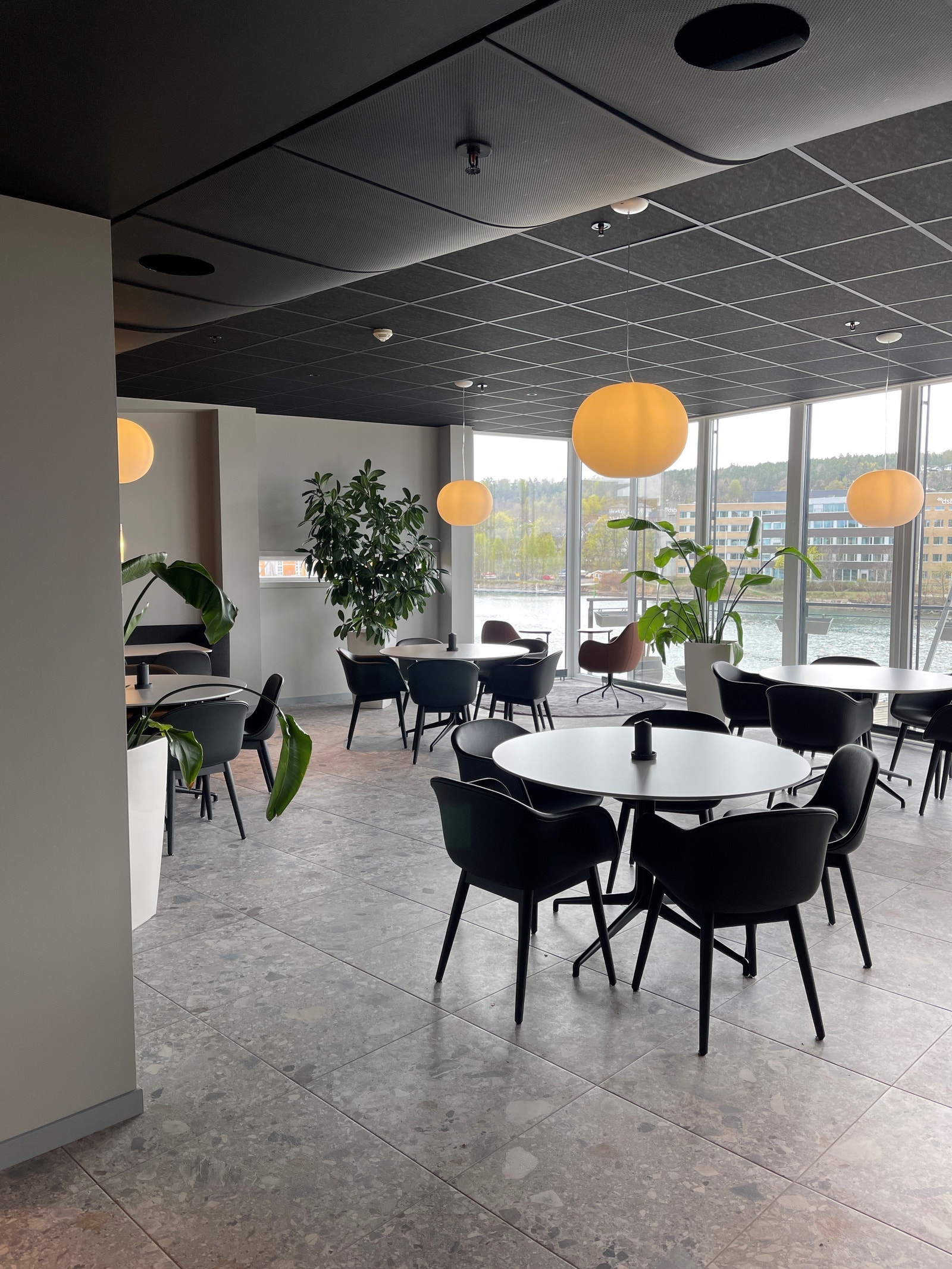 Ny kantine/co working / møterom mai -22 Galleribilde