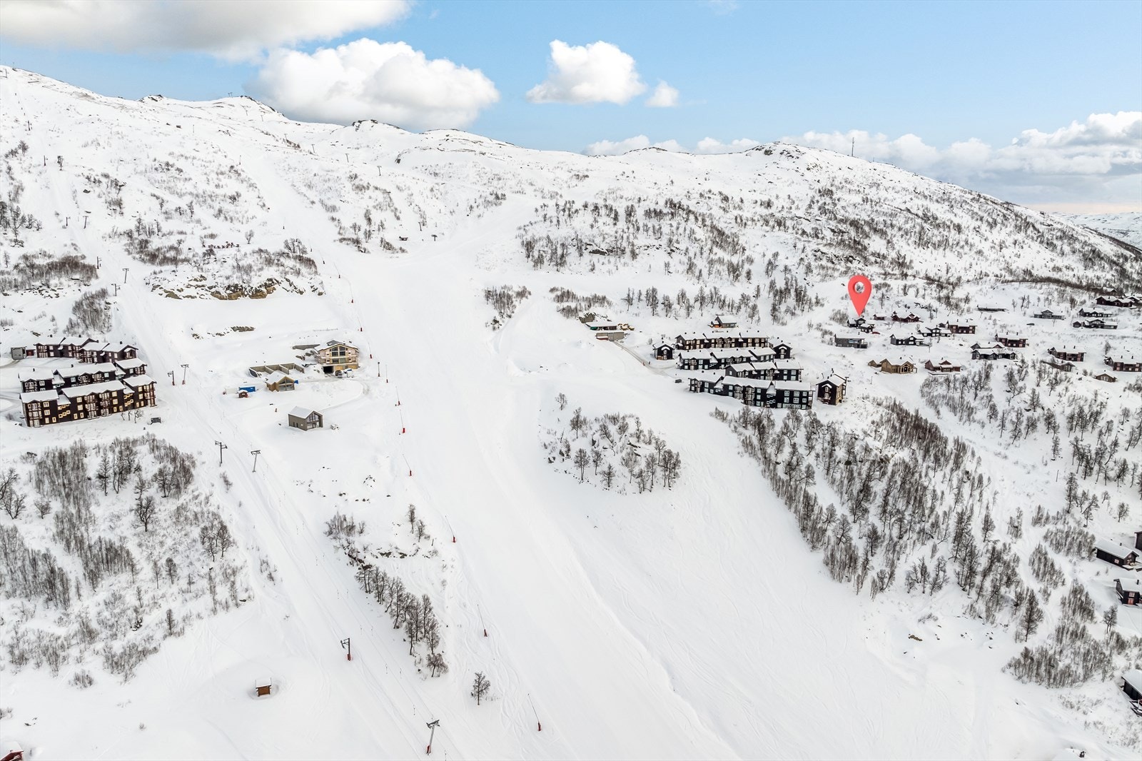Oversikt alpinbakken Galleribilde