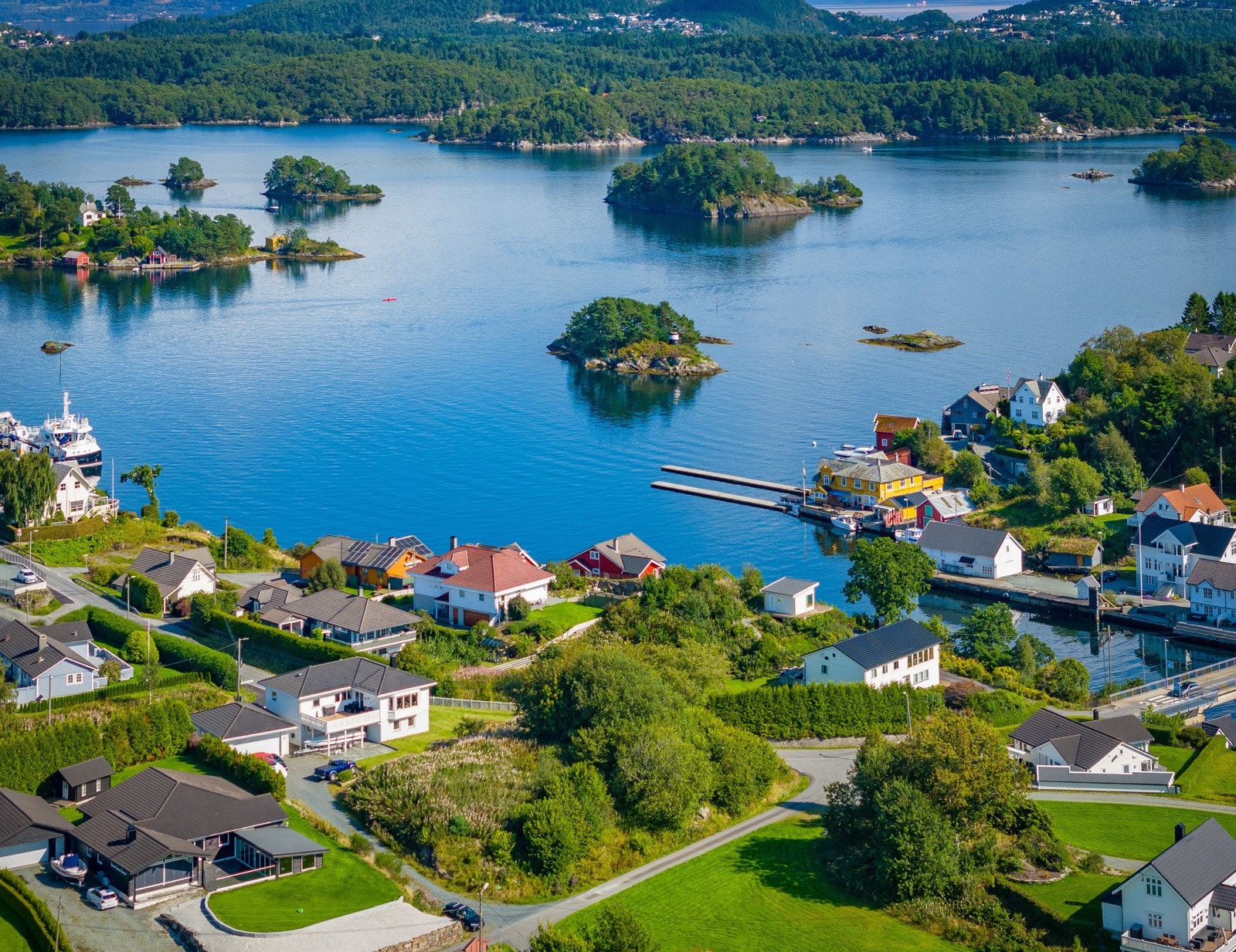 I "Øyane" bor man i fantastiske maritime omgivelser Galleribilde