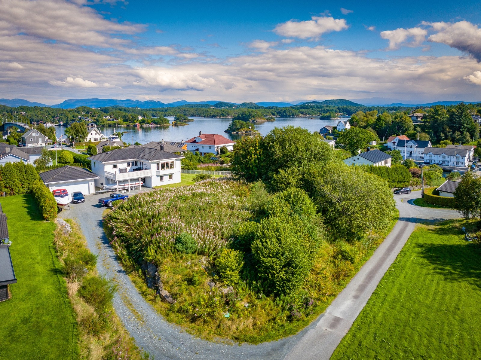 Felles septikktank for 3 eiendommer ligger på denne tomten Galleribilde