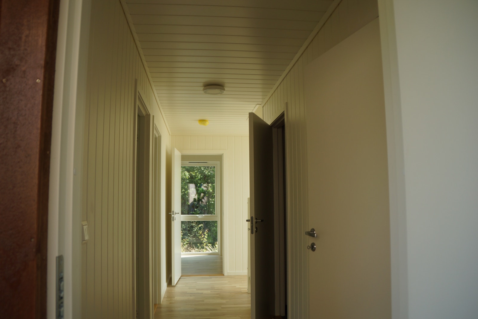 Bilde tatt innover fra inngangsdøren Galleribilde