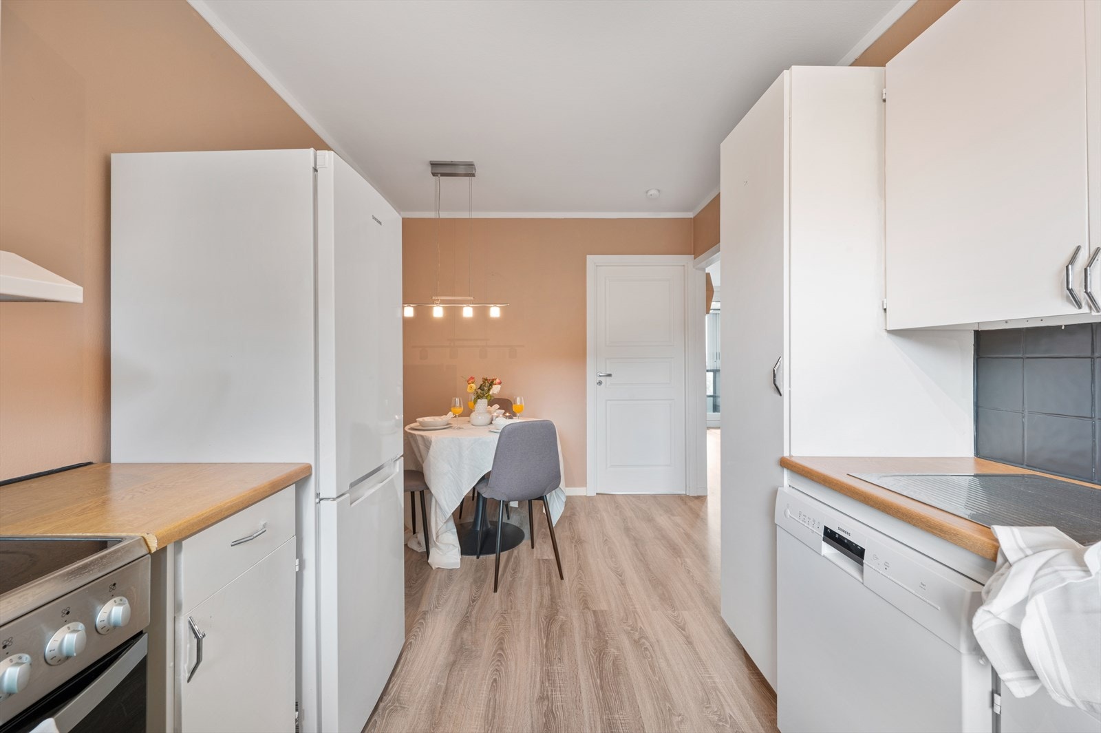 - Alle hvitevarer medfølger salget! - Galleribilde