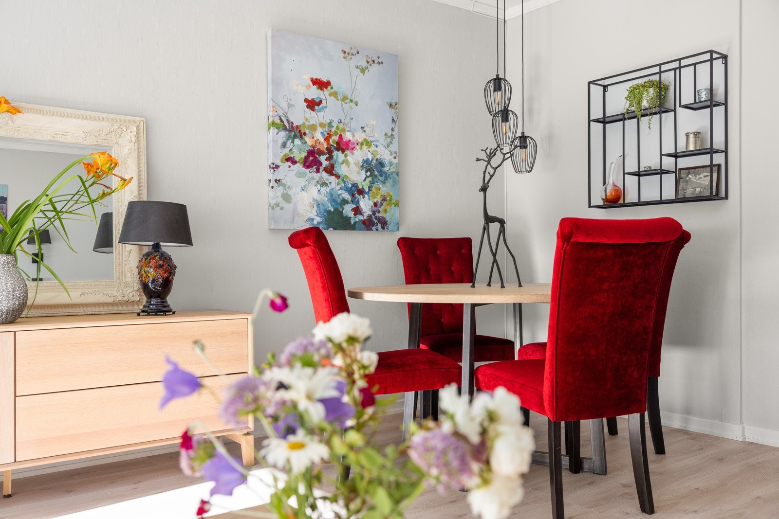 Spisestue. Galleribilde