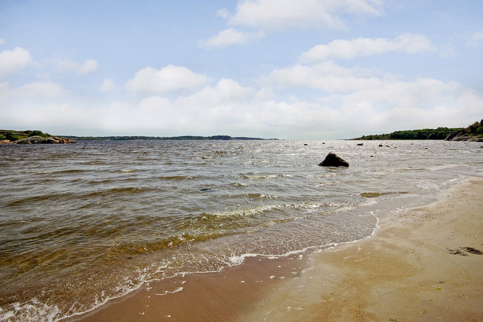 Støperistranda ligger en liten gåtur unna Galleribilde