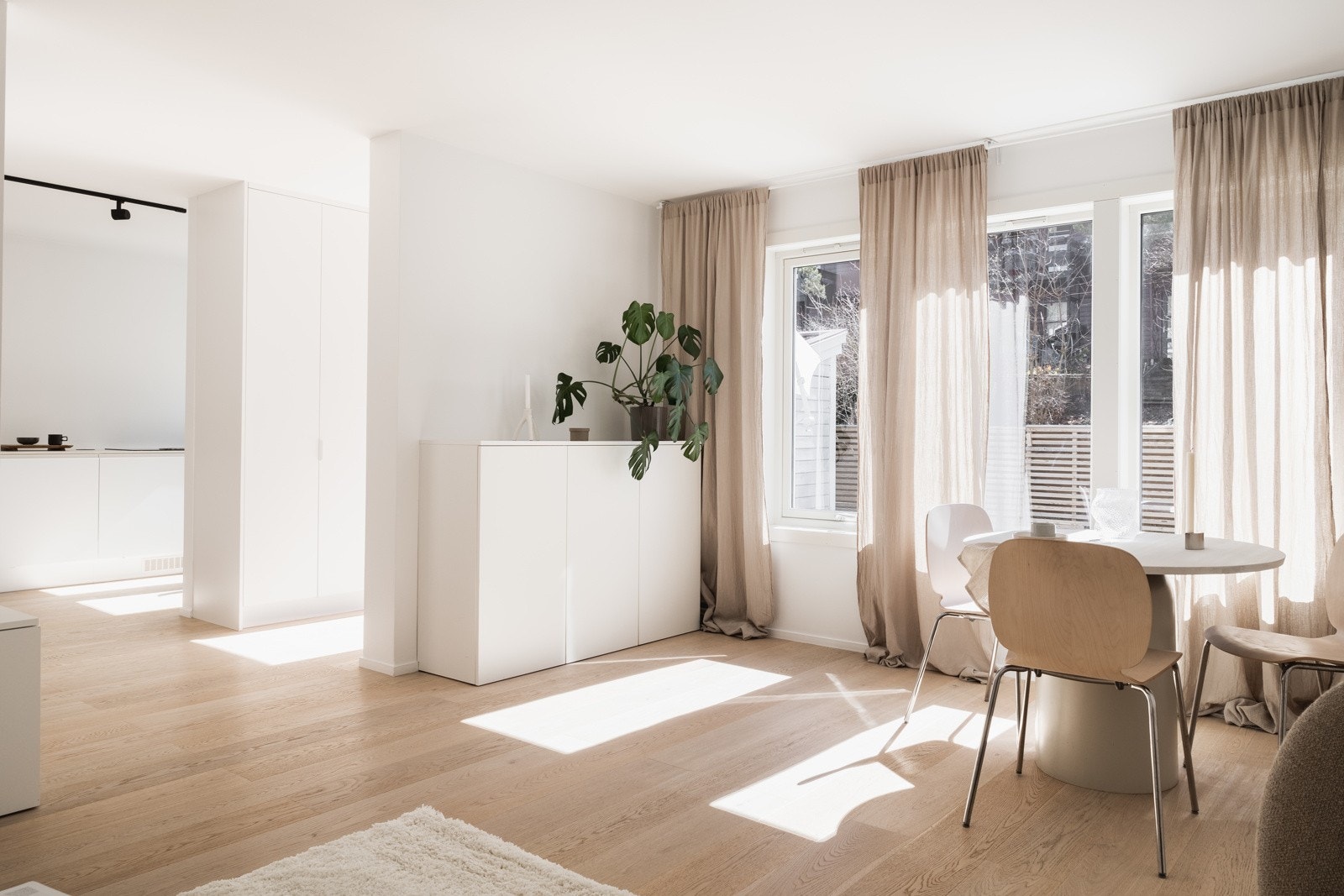 Dette er et unikt, påkostet og meget pent familierekkehus. Galleribilde