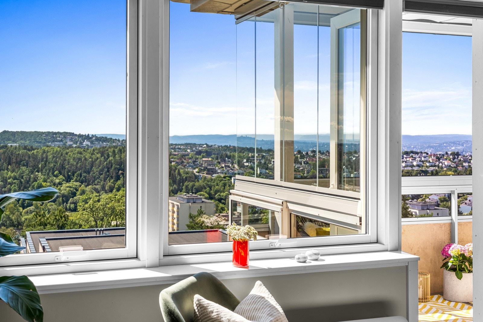 Fantastisk utsikt også fra stuen. Galleribilde