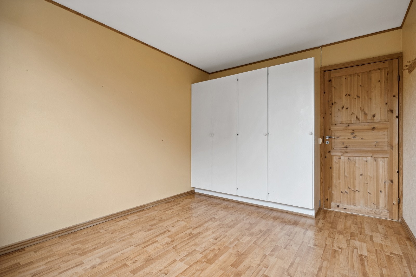 Her har du også plass til garderobeløsning. Galleribilde