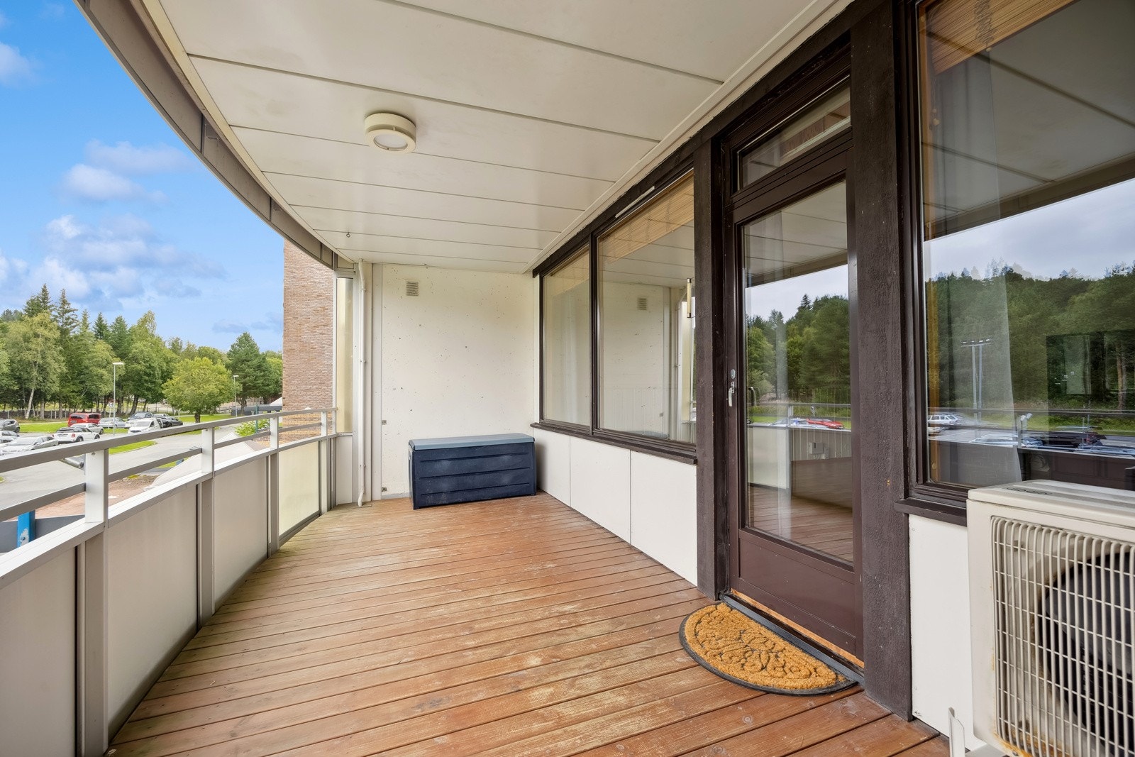 Balkongen er på 14 kvm. med god plass til utemøblement. Galleribilde