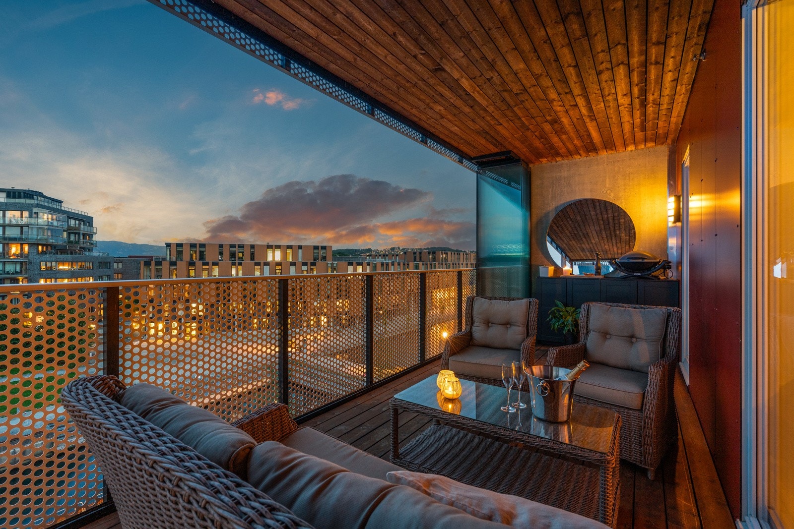 Kveldsbilde | Balkong Galleribilde