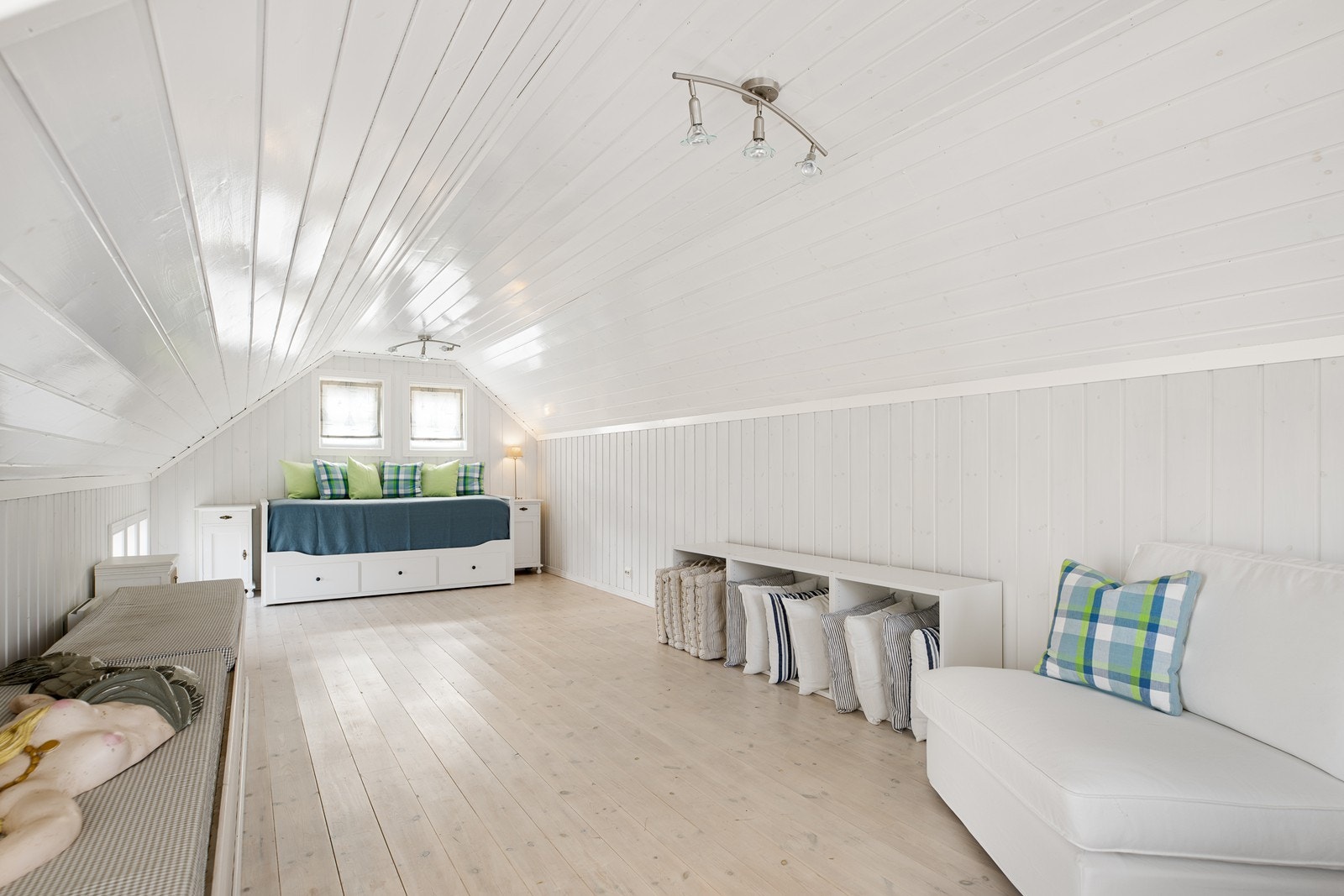 Loft på garasjen Galleribilde