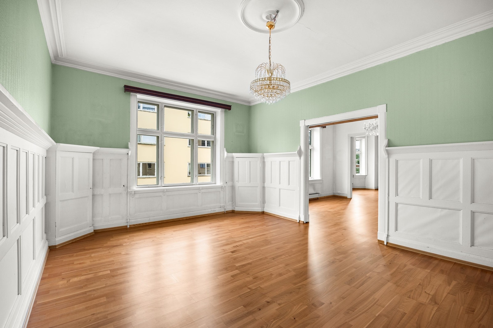 Vakker brystningspanel kan bevares gjennom renoveringen. Galleribilde