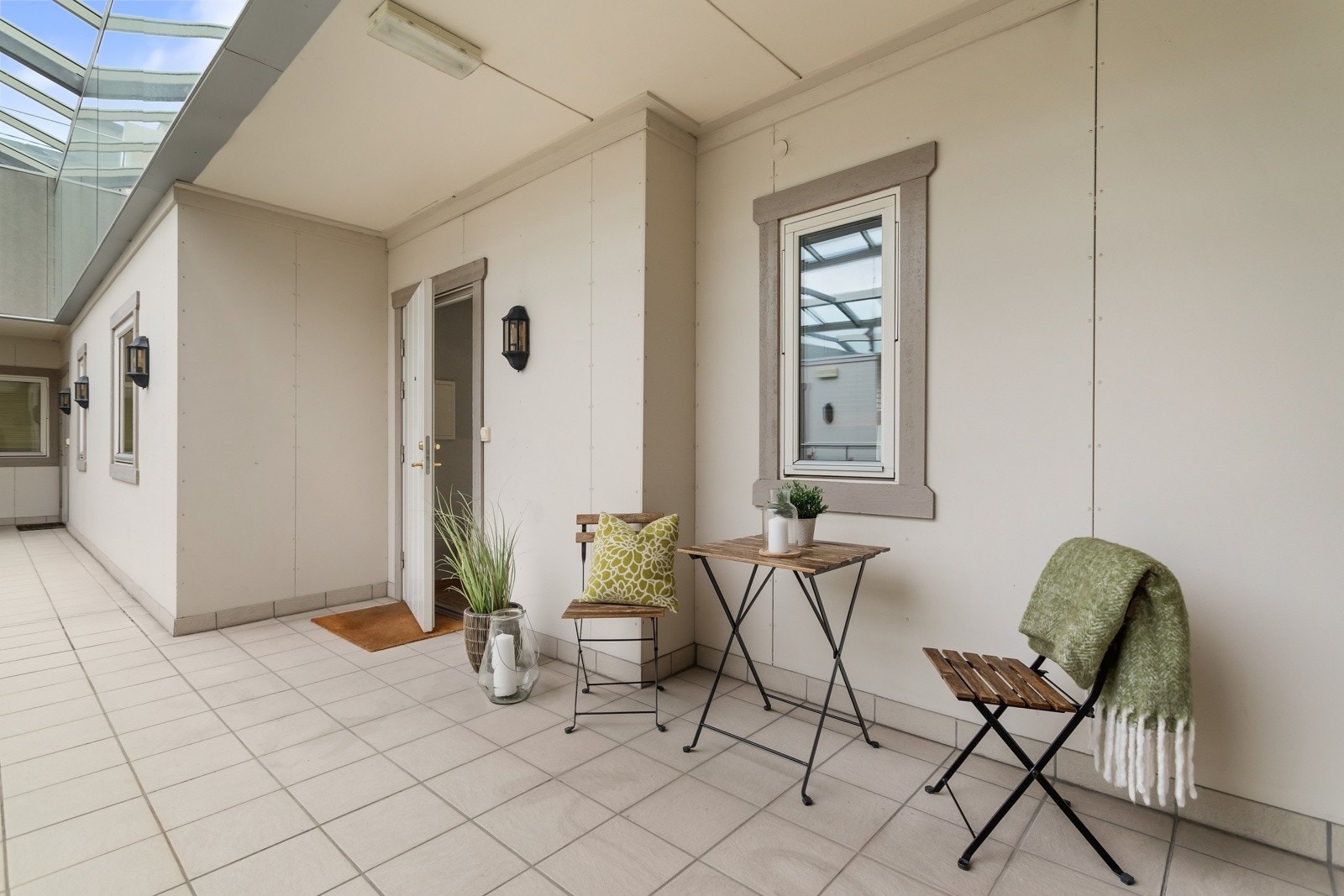 Inngangsparti. Galleribilde