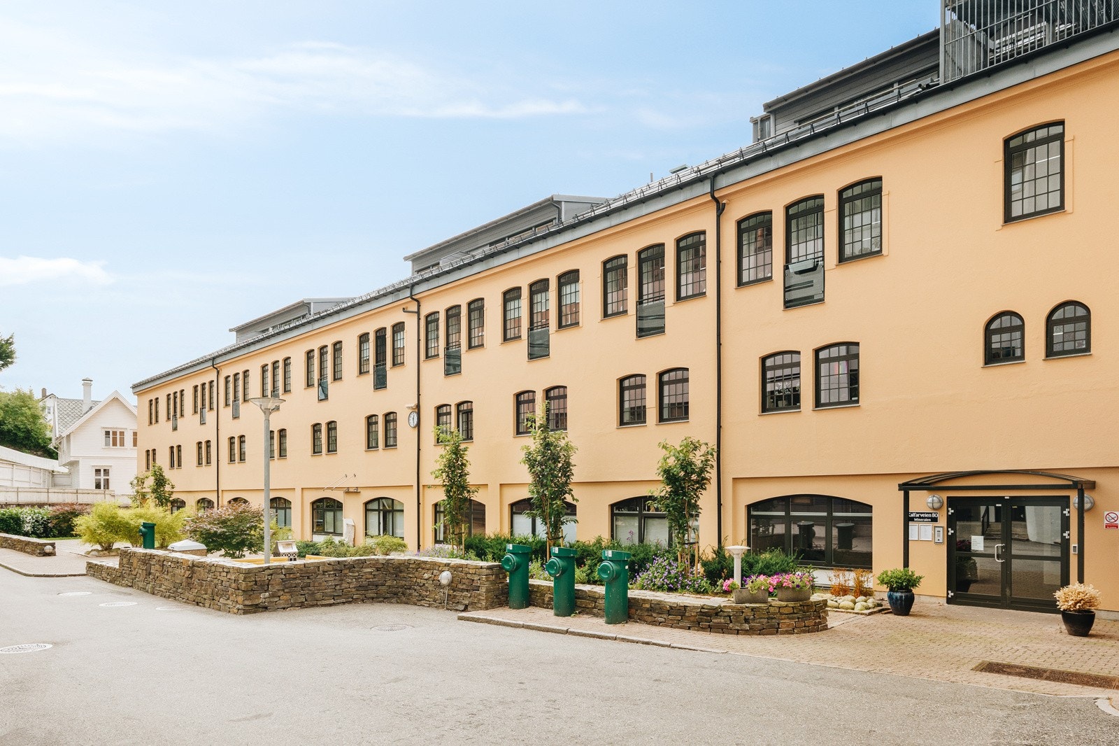 En flott leilighet med svært attraktiv beliggenhet i Hansaparken, midt mellom Haukeland sykehus og Bergen sentrum. Galleribilde