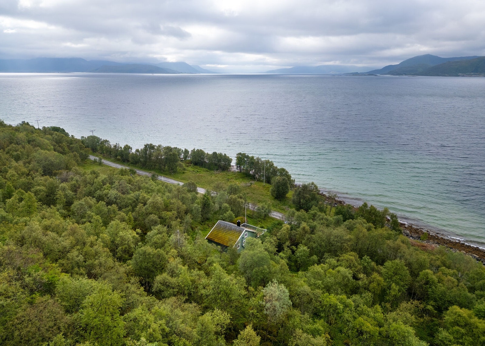 Området er et godt utgangspunkt for friluftsliv, på sjø og land samt turer i skog og fjell, både sommer og vinter. Galleribilde