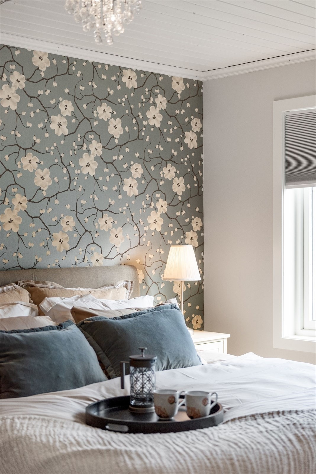 Hoveddelen inneholder totalt 4 soverom hvorav 2 ligger i boligens 1. etasje. Galleribilde