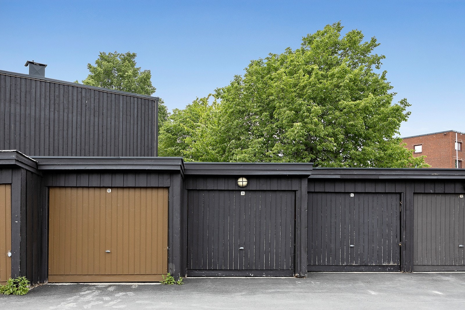 1 garasjeplass i felles garasjerekke som følger ved salg Galleribilde